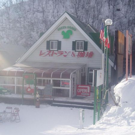 Green Grass Hakuba Exterior photo